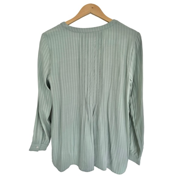 J.Jill Pintucked Popover Tunic in Mineral Sage Green Blouse Size Small Petite - Picture 8 of 13